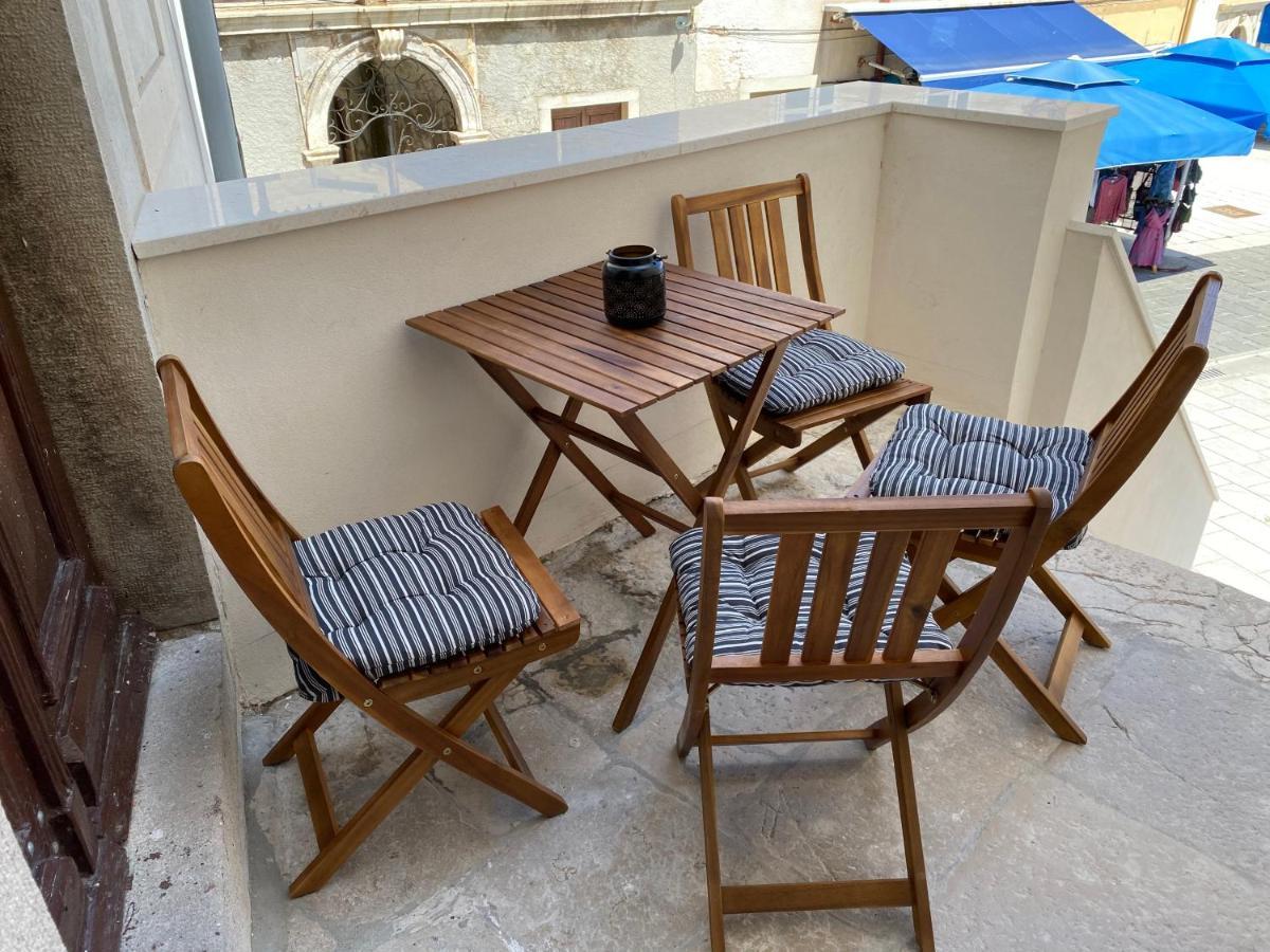 Apartment Augustini Cres Exterior photo